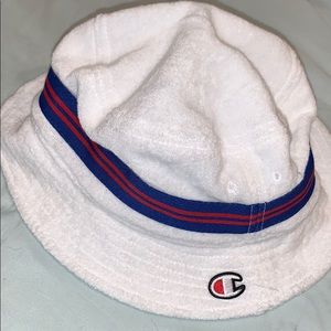 Champion bucket hat